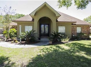 132 Green Meadow Rd, Lafayette, LA 70503
