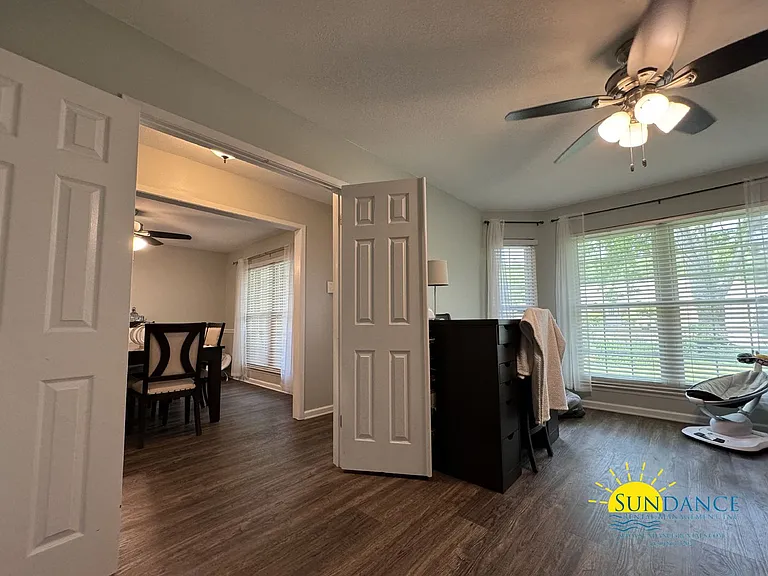 109 Long Pointe Dr — Photo 17