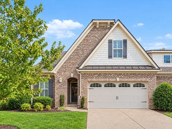 1010 Callaway Dr, Lebanon, TN 37087