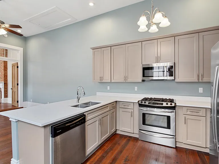 5709 Tchoupitoulas St — Photo 3