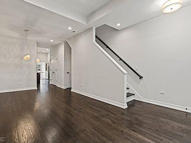 812 S Oakley Blvd, Chicago, IL 60612 | Zillow