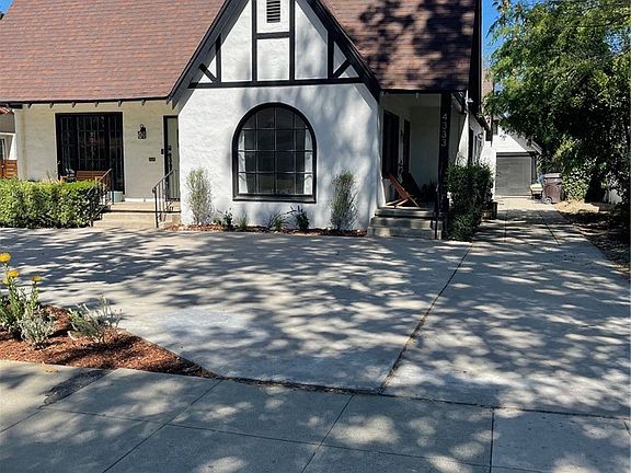 2nd image of 4333 Beatty Dr