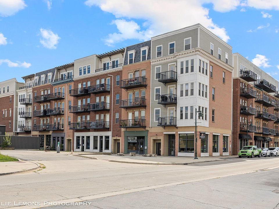 1st image of 354 River St Unit 3407