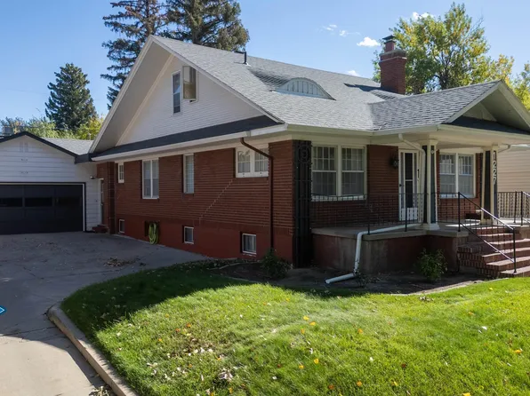 1227 S Center St, Casper, WY 82601