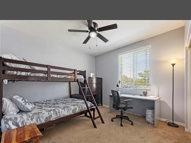 30184 Sutton Ct — Photo 2