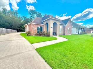 1306 S Sanctuary Ave, Gonzales, LA 70737