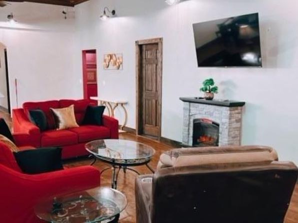 707 1/2 E Elk Ave APT 1