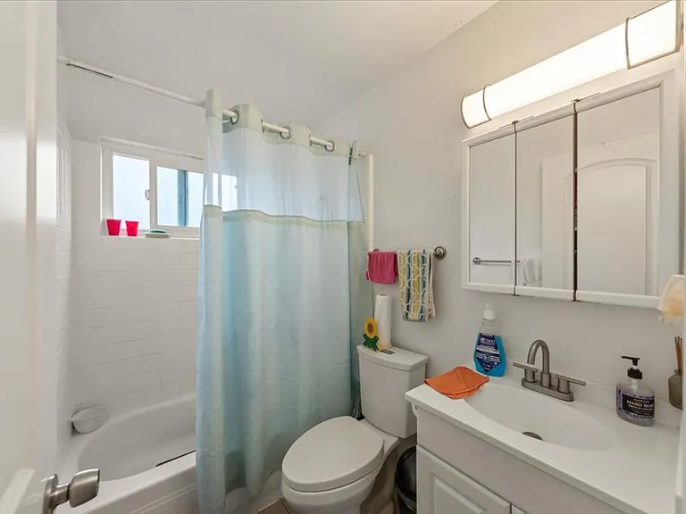 20324 Forest Ave — Photo 11