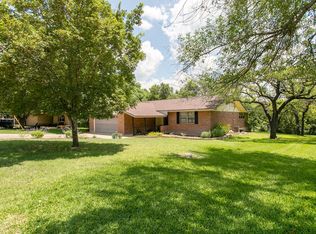 237 Wedgewood Ln, Kerrville, TX 78028