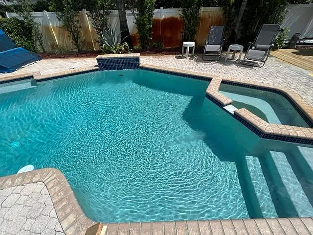 3 bed, 2.0 bath, 1750 sqft, $4,000 — Photo 4