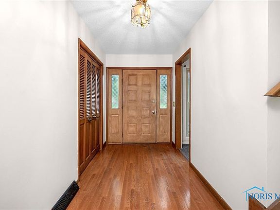 5th image of 886 Bridgeton Ln