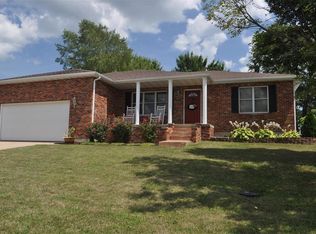 129 Clover Rd, Hannibal, MO 63401