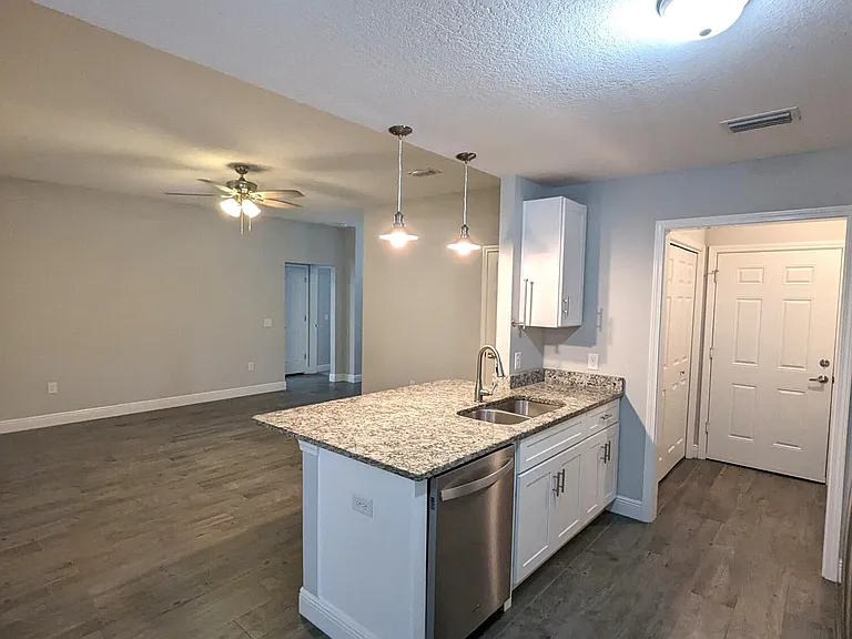 6762 Valerie Ln — Photo 6