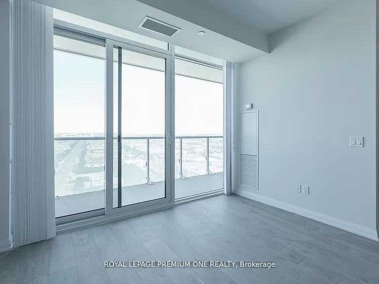 7895 Jane St #2614 — Photo 17