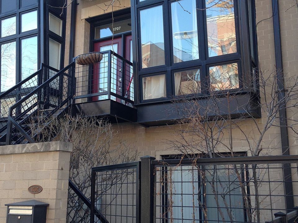 1st image of 1707 W Diversey Pkwy