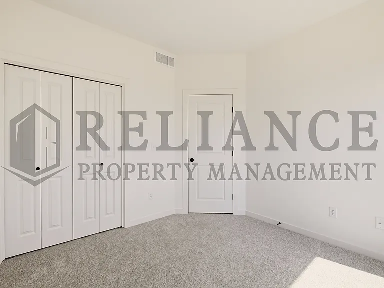 5259 N Pinecrest St — Photo 31