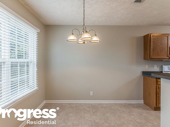 4th image of 3012 Wellington Pl