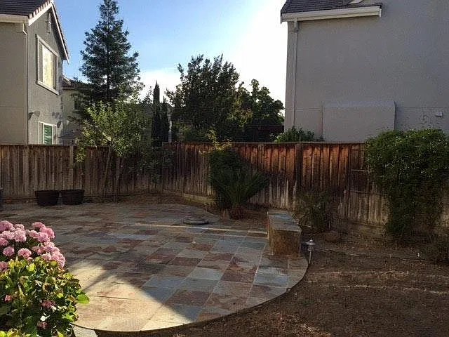 3 bed, 2.5 bath, 1578 sqft, $4,200 — Photo 4