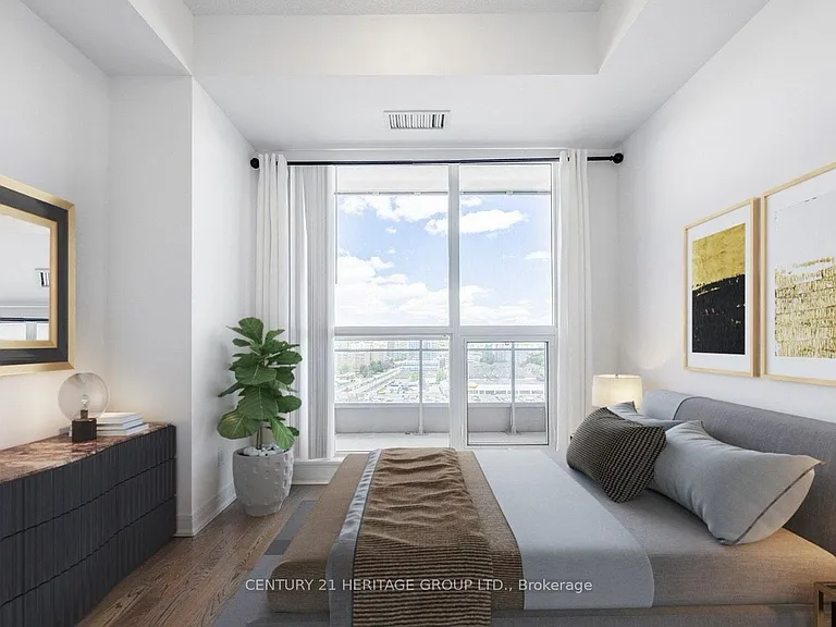 9205 Yonge St #1513 — Photo 1