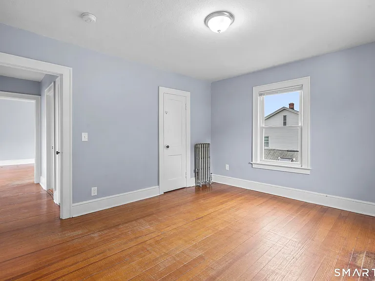 52 Jacobs St — Photo 14