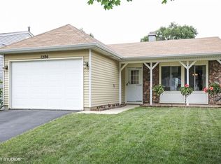 1286 Maroon Dr, Elgin, IL 60120