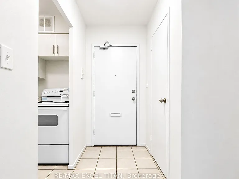 1385 Midland Ave #308 — Photo 17