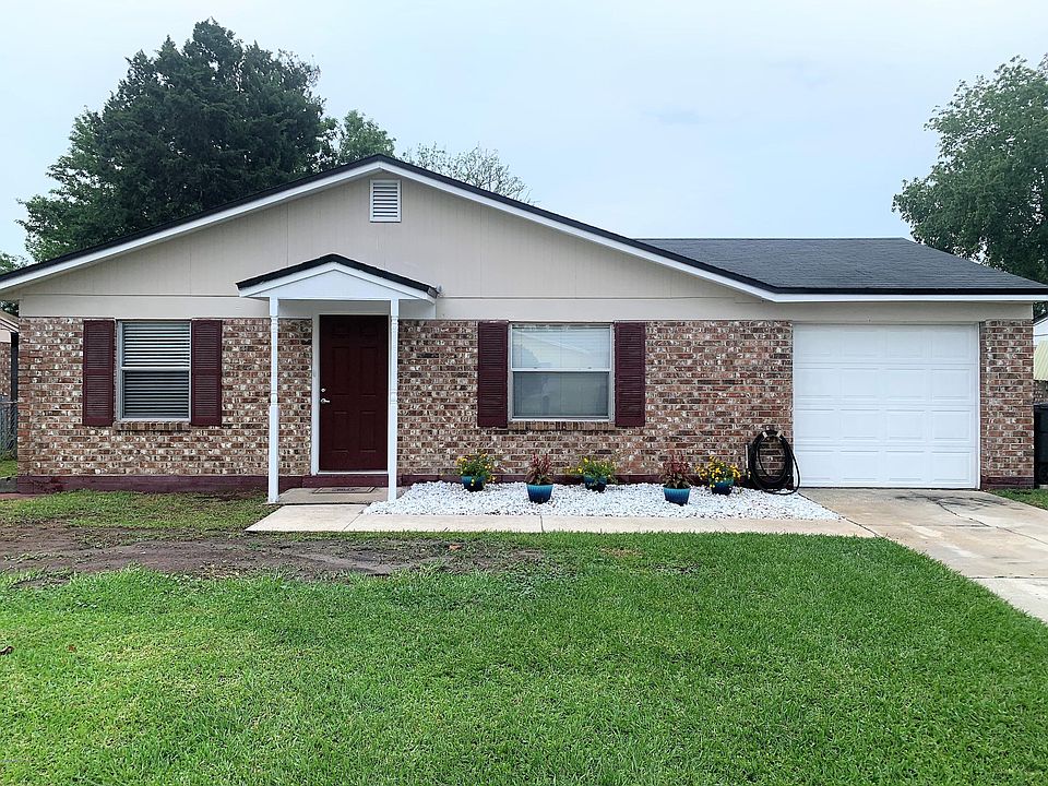 1st image of 10939 Whitly Ct