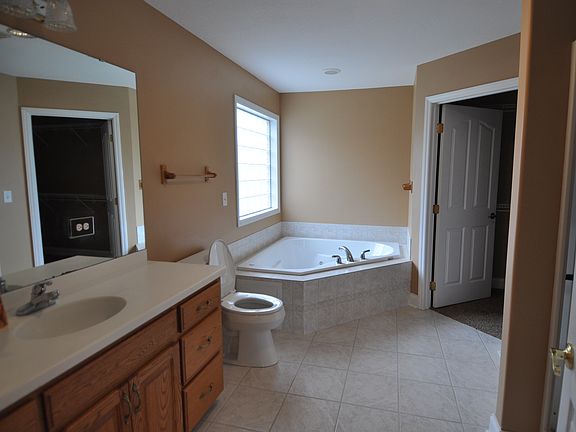 4th image of 187 Brookstone Drive