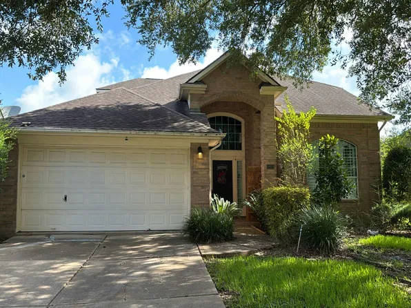 5823 Berkshire Ridge Dr, Sugar Land, TX 77479
