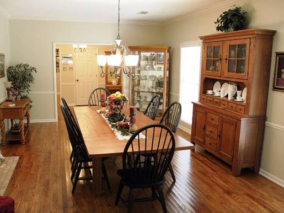 Formal Dining Room 2