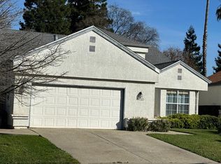 9005 Old Creek Dr, Elk Grove, CA 95758