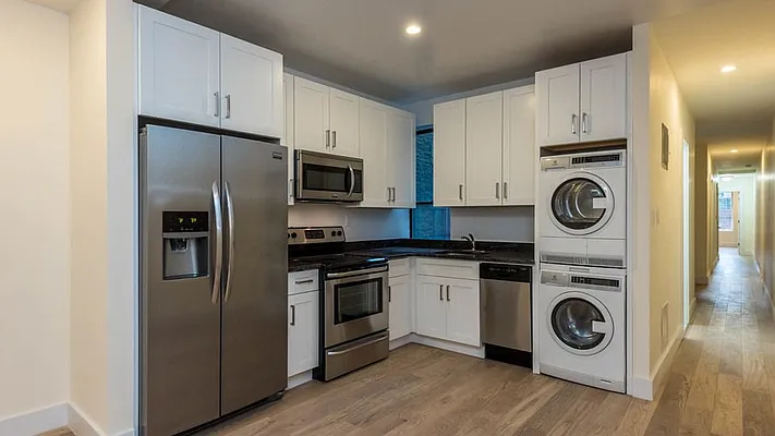 Rented by Nooklyn NYC LLC | media 16