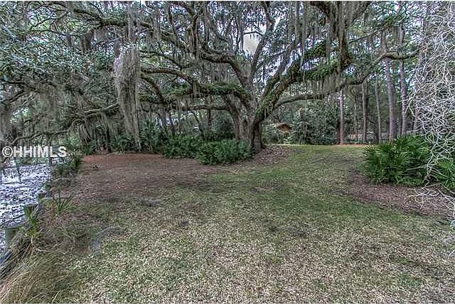 2nd image of 19 Baynard Cove Rd