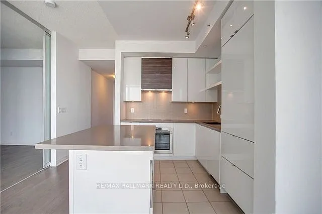 59 Annie Craig Dr #1605 — Photo 2