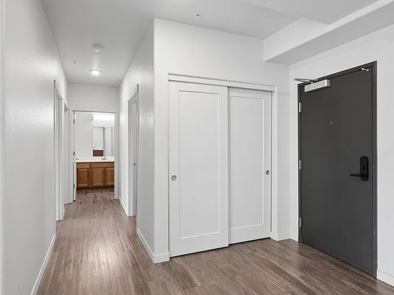 459 Rock Apartments — Photo 92