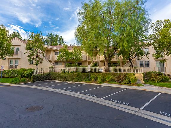 2nd image of 24135 Del Monte Dr Unit 218