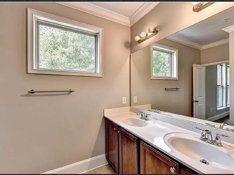3050 Quantum Ln — Photo 39