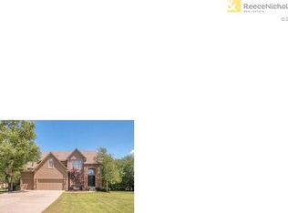 18785 Hagan Ln, Olathe, KS 66062