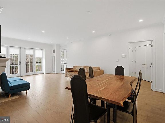 5th image of 190 Presidential Blvd Unit 513