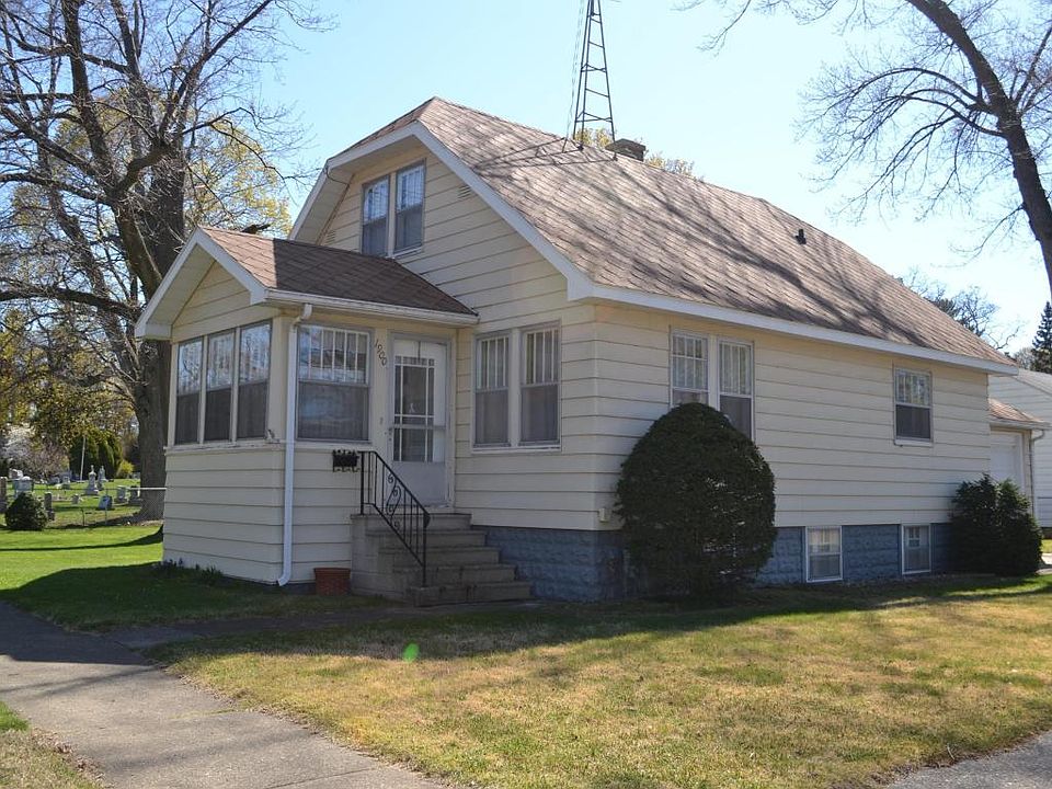 1st image of 1900 Lakeview Ave
