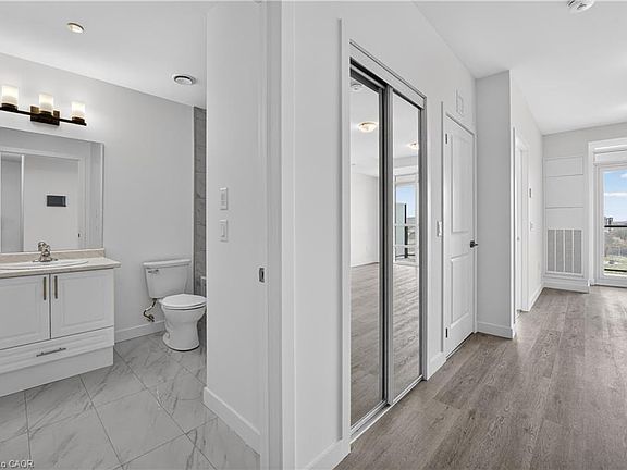 5th image of 461 Green Rd #809