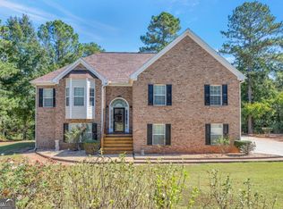 328 Yorkshire Trce, Hampton, GA 30228