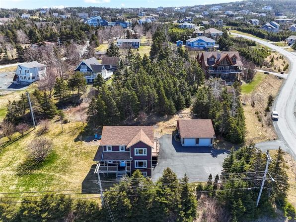 32 Country Garden Road, St. Phillips, NL A1M3T2