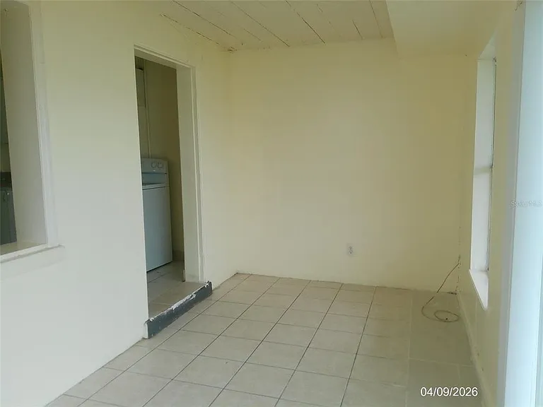 1111 Cypress Gardens Blvd SE #12 — Photo 10