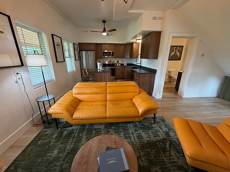 2560 Coffeen Ave — Photo 6