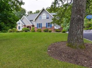 271 Sturges Ridge Rd, Wilton, CT 06897