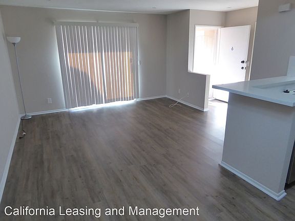 3rd image of 24429 Valle Del Oro Unit 202