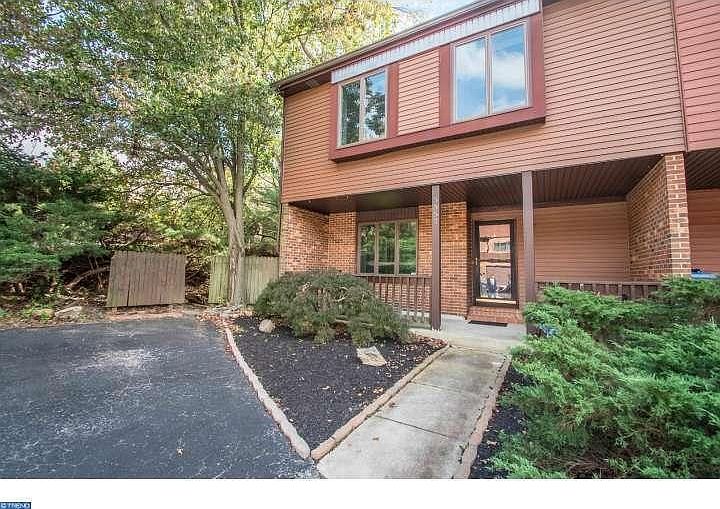 1st image of 5557 Doral Dr