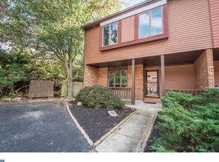 5557 Doral Dr, Wilmington, DE 19808