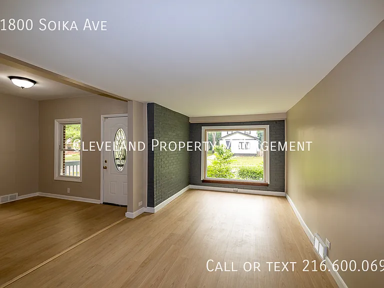 11800 Soika Ave — Photo 2